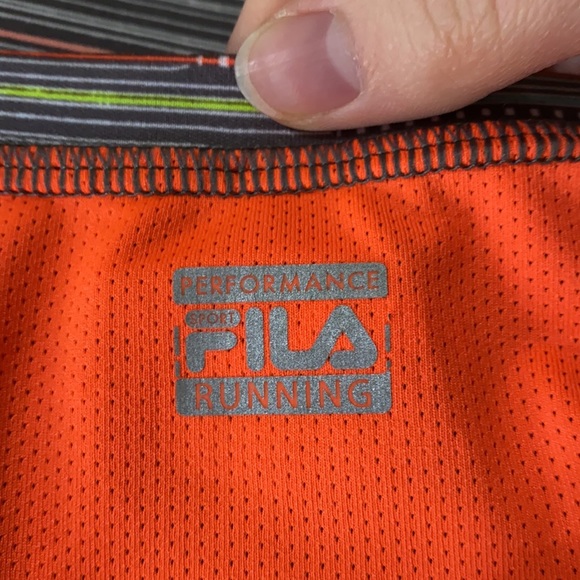 Fila Performance running neon mesh insert top sz S - Picture 10 of 10